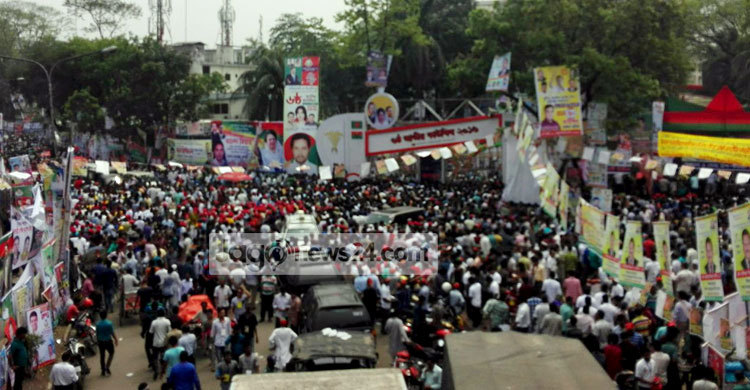 কাউন্সিলস্থলে ইন্টারনেট বিড়ম্বনা