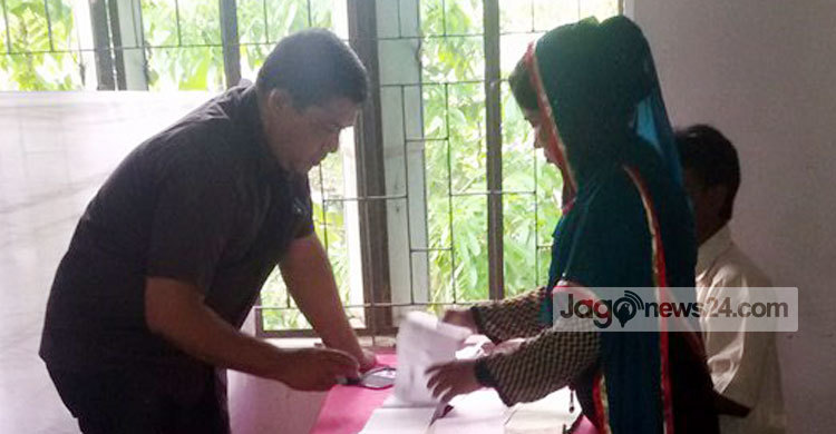 বিএনপির কর্মী শূন্য খুলনার ভোটকেন্দ্র