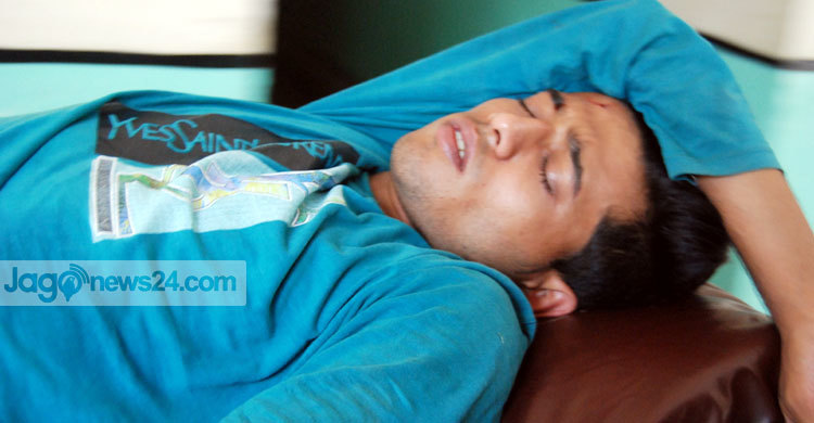 এমসি কলেজে পাইপগানসহ আটক ২