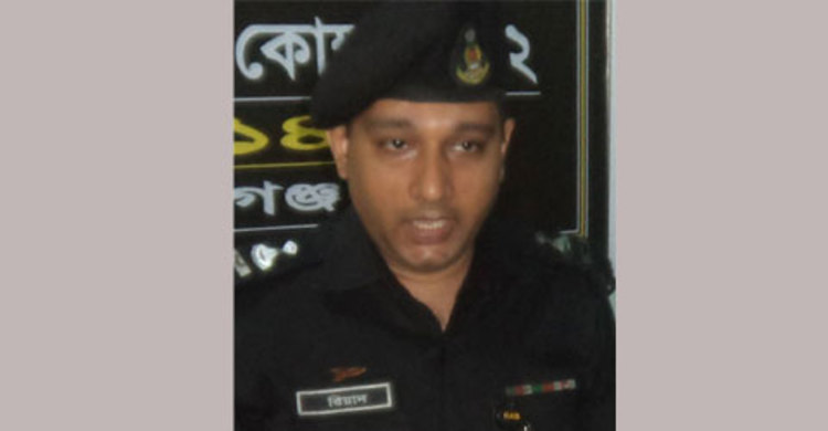 রাষ্ট্রপতির নামফলক ভেঙে দেয়া সেই র‌্যাব কর্মকর্তা প্রত্যাহার