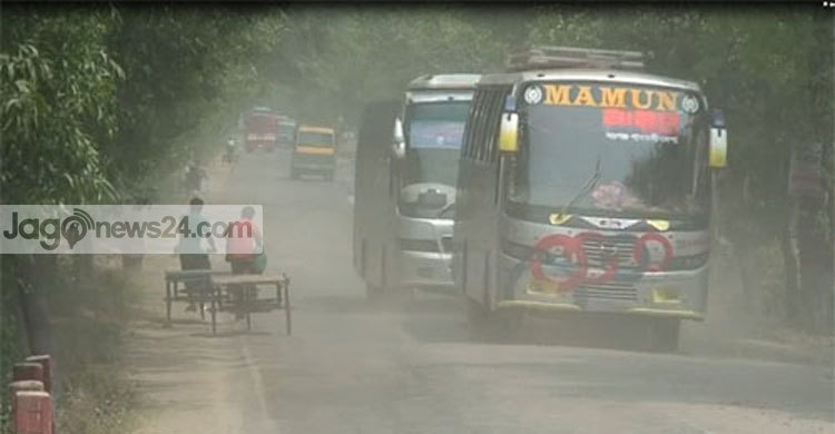 কাদা-ধুলার ভোগান্তিতে ঢাকা-আরিচা মহাসড়কের যাত্রীরা