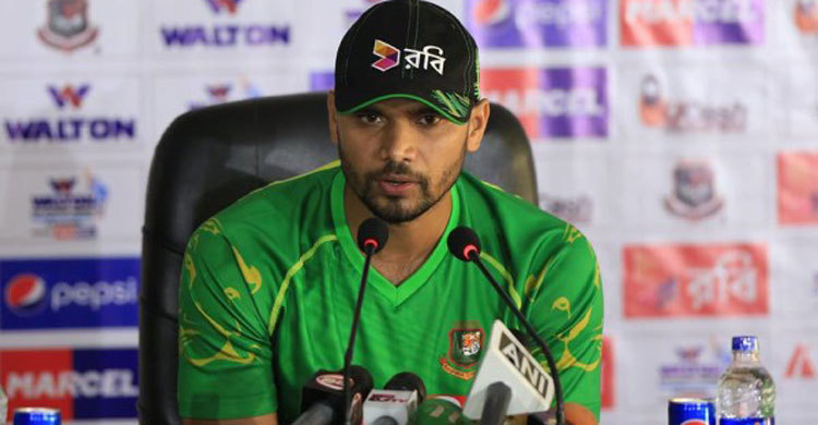 মাহমুদউল্লাহর প্রশংসায় অধিনায়ক