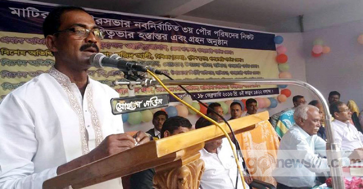 মাটিরাঙ্গা পৌর মেয়রের দায়িত্ব গ্রহণ