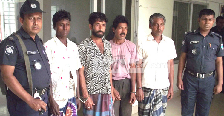 মেহেরপুরে চার্চে ডাকাতির ঘটনায় আটক ৪