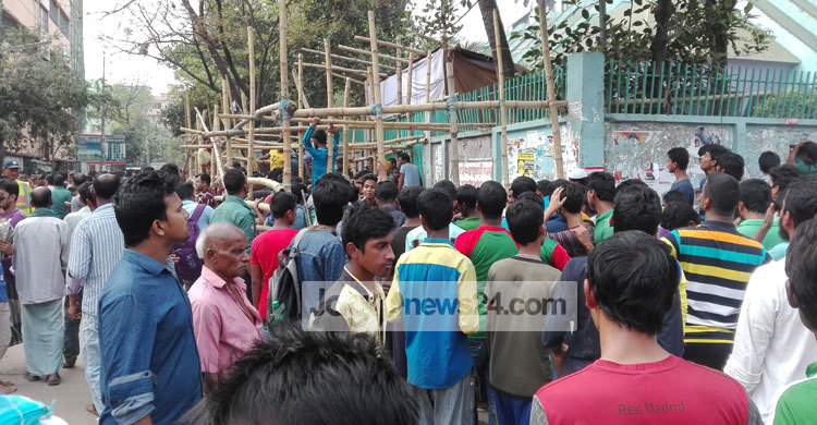 মিরপুরে টিকিট যেন সোনার হরিণ