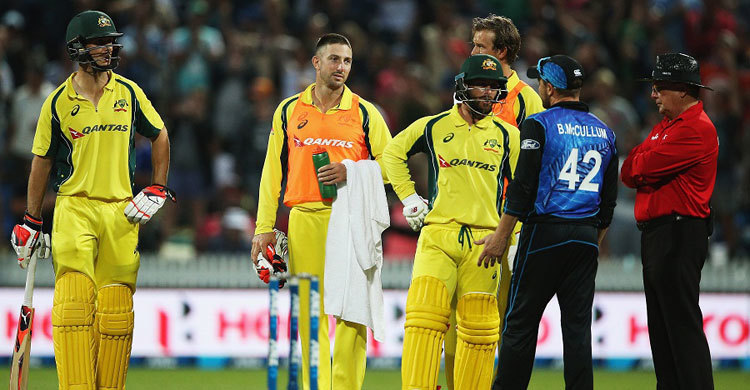 দর্শকরাই প্যাভিলিয়নে পাঠালেন মার্শকে