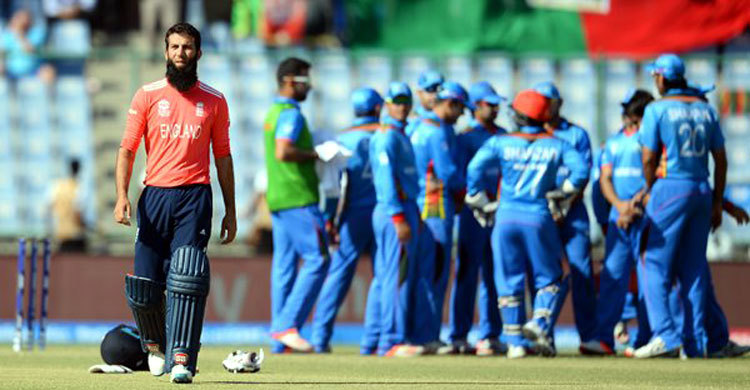 মঈন আলির নৈপুণ্যে ইংল্যান্ডের সংগ্রহ ১৪২