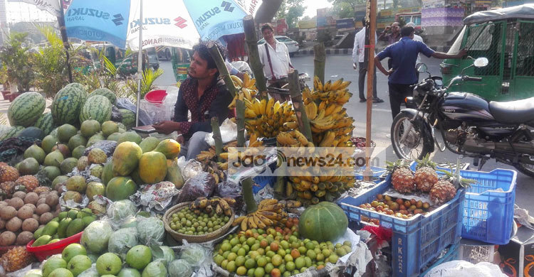 ফের দখল মহাখালীর ফুটপাত