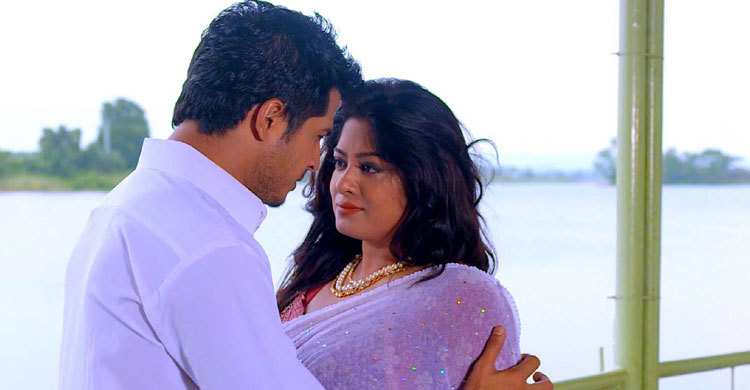 ভালোবাসা দিবসেই ভালোবাসবেই তো 