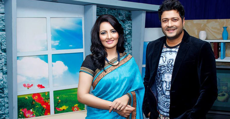 মুনমুনের আড্ডায় ফেরদৌস 