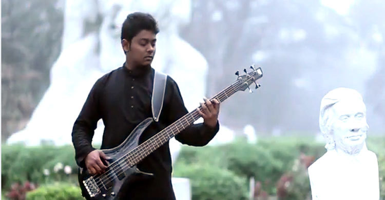 ১২ ভাষায় ‘আমার ভাইয়ের রক্তে রাঙানো’ (ভিডিও)