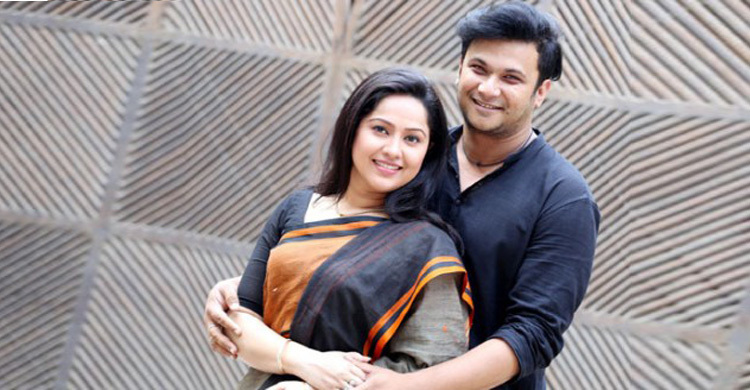 প্রথমবারের মতো নাঈম-নাদিয়া!