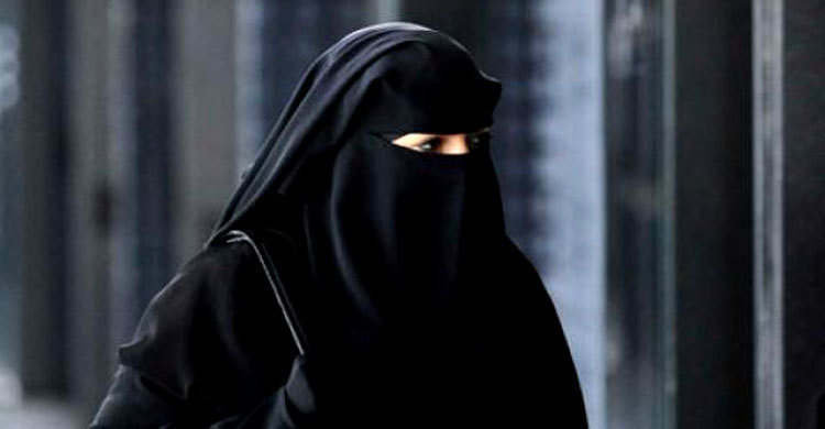 জনসম্মুখে নেকাব পরা নিষিদ্ধ করবে মিশর