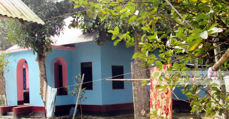 ভূমিদস্যুদের দখলে অতুল প্রসাদ সেনের বাড়ি