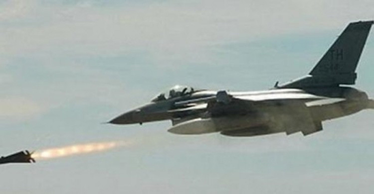 পাকিস্তানে বিমান হামলায় ২১ জঙ্গি নিহত