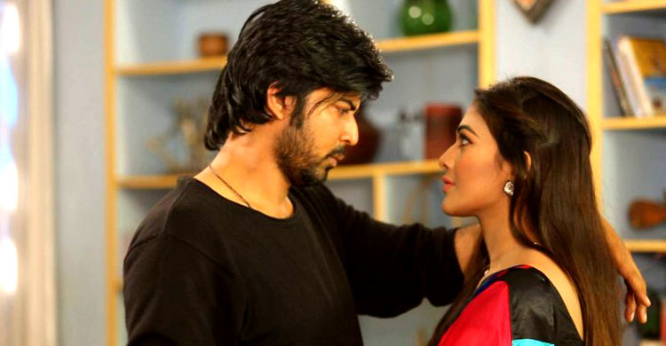 প্রথম জুটি হলেন নিশো-পিয়া 