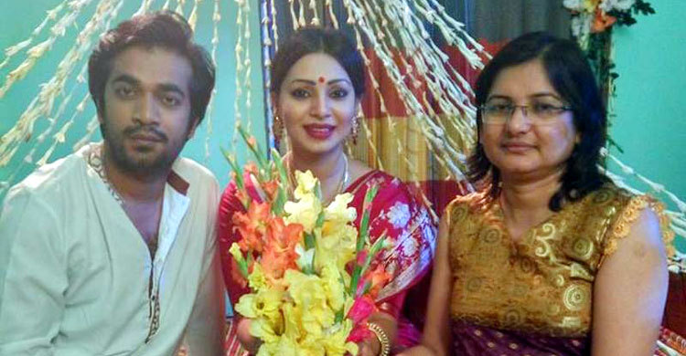 প্রভাকে বিয়ে করলেন শ্যামল মওলা