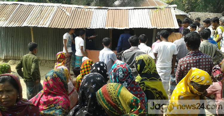 মোবাইল চোর সন্দেহে যুবককে পিটিয়ে হত্যা