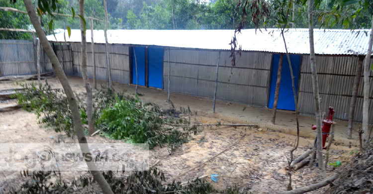 রামুতে বনের জমিতে চলছে স্থাপনা নির্মাণ