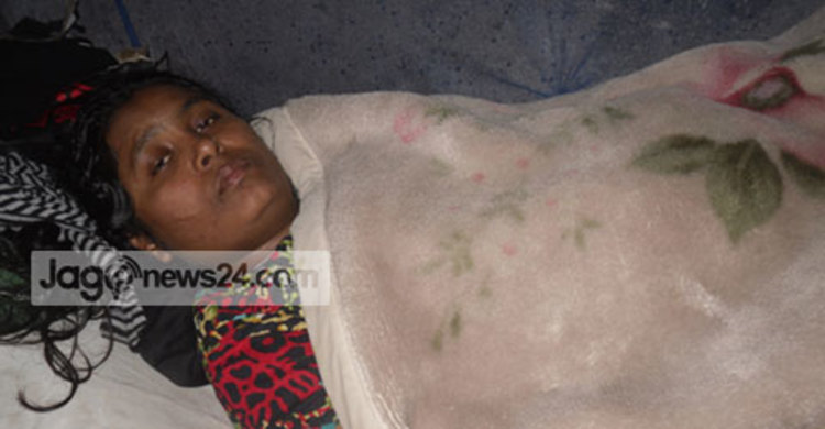 রাঙামাটিতে স্ত্রীর পা ঝলসে দিল স্বামী