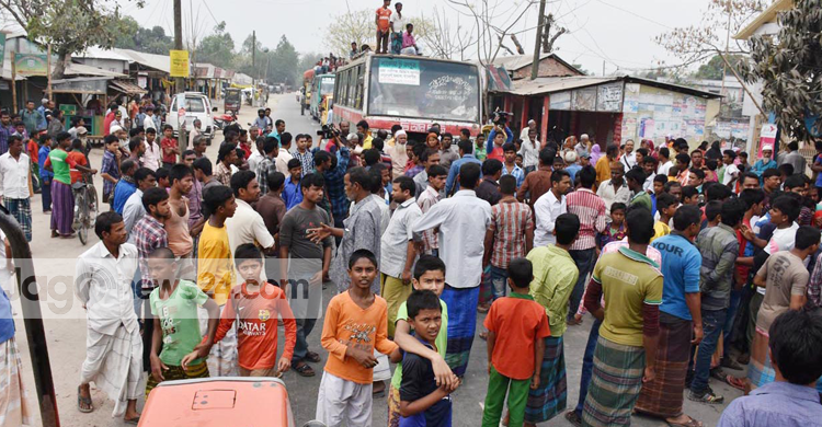 রংপুরে পিস্তলসহ যুবক গ্রেফতারের ঘটনা সাজানো 