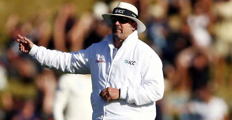 আম্পায়ার রিচার্ডই এখন ভুগছেন মানসিক অশান্তিতে