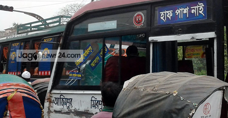 সেফটি বাসে সেফটি নেই : নগরজুড়ে অজস্র আঁচড়ের বাস