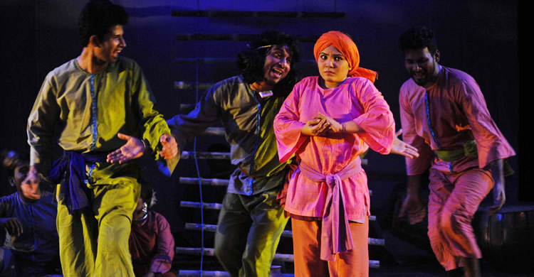 কাজী নজরুল ইসলামের সাপুড়ে থেকে নীলাখ্যান