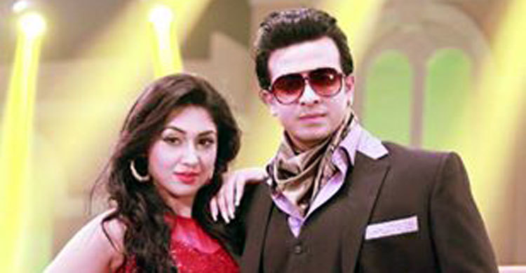 গুঞ্জনে শুনি তারকাদের প্রেম 