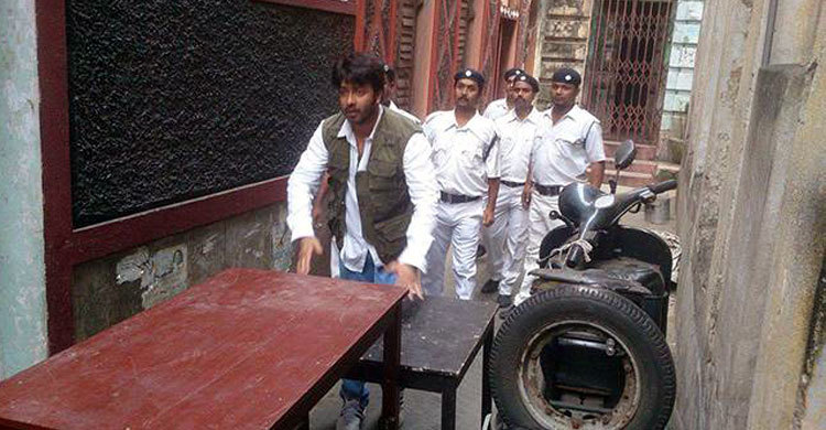 কলকাতার অলিগলিতে শাকিবের সঙ্গে পুলিশ!