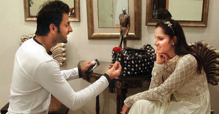 সানিয়াকে নিয়ে প্রশ্নে রেগে গেলেন মালিক