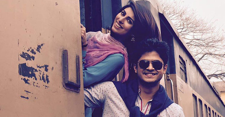 শখ-নিলয়ের জার্নি বাই ট্রেন