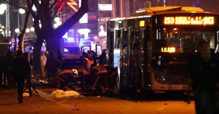 সামাজিক যোগাযোগ মাধ্যম নিষিদ্ধ করেছে তুরস্ক