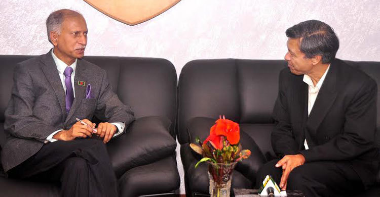 ঢাবি উপাচার্যের সঙ্গে অস্ট্রেলিয়ার অধ্যাপকের সাক্ষাৎ