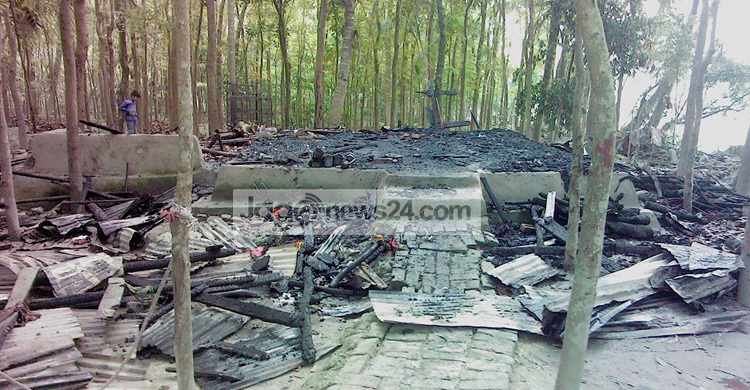 ঝালকাঠিতে বসত ঘরে অগ্নিকাণ্ড