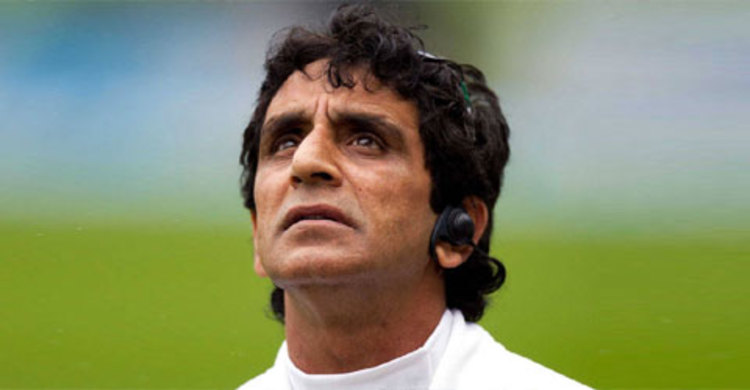 ভারতে নিষিদ্ধ পাকিস্তানি আম্পায়ার রউফ