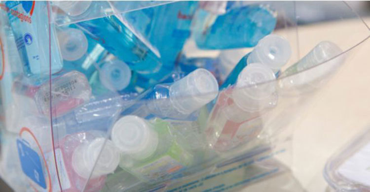 হাত জীবাণুমুক্ত করার জেল খেয়ে নেশা