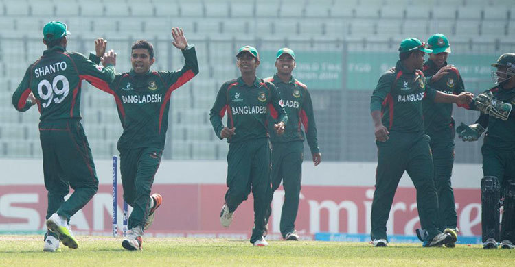 খেলার নিয়ন্ত্রণে টাইগাররা