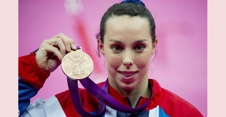 রিয়্যালটি শো ’তে ঘাড় ভেঙে গেল অলিম্পিক পদকজয়ীর