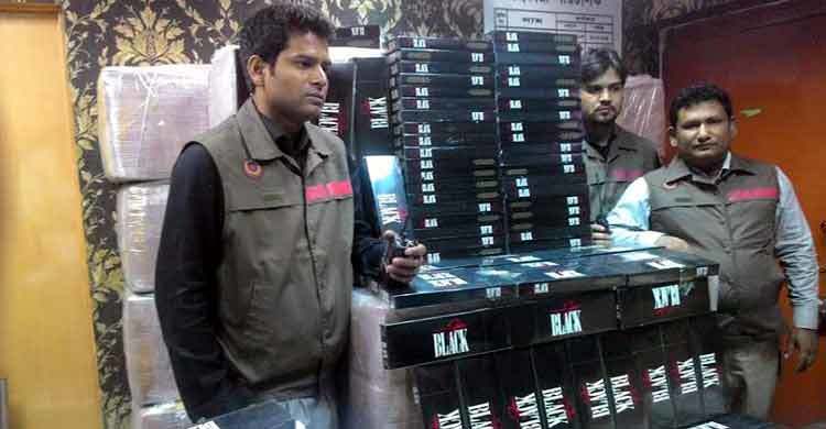 শাহজালালে বিপুল পরিমাণ ব্ল্যাক সিগারেট জব্দ