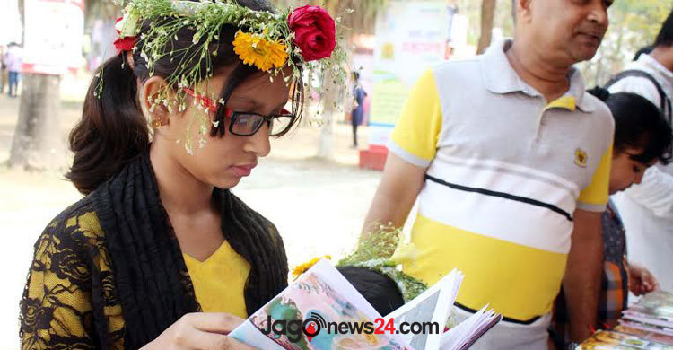 বিক্রিতে রেকর্ড : জমজমাট ছিল বইমেলা