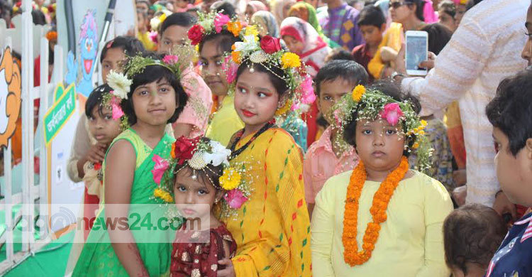 ফাগুনের আগুন বইমেলাতেও