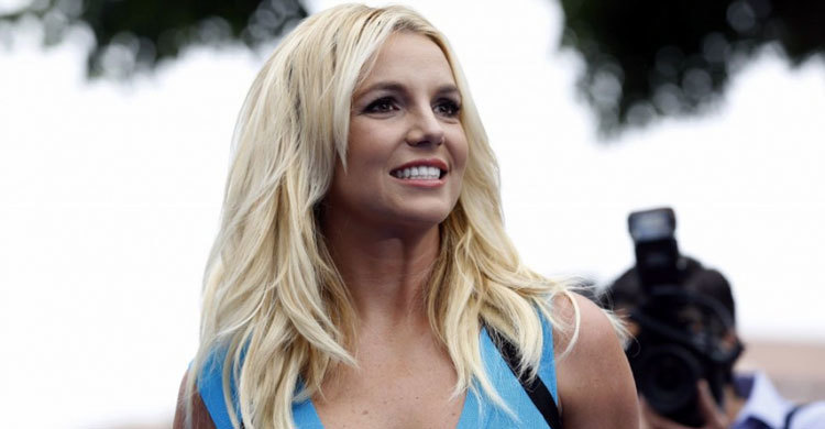 ব্রিটনির বিরুদ্ধে প্রতারণার অভিযোগ