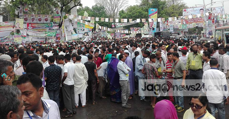 কাউন্সিলকে ঘিরে উৎসবের আমেজ