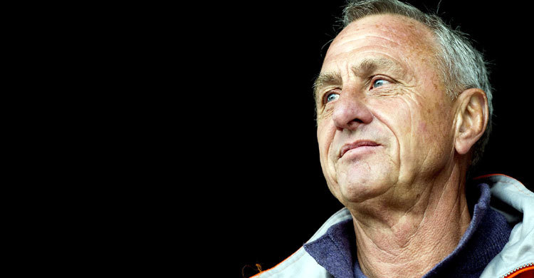 ক্রুয়েফের মৃত্যুতে শোকে স্তব্ধ ফুটবল বিশ্ব