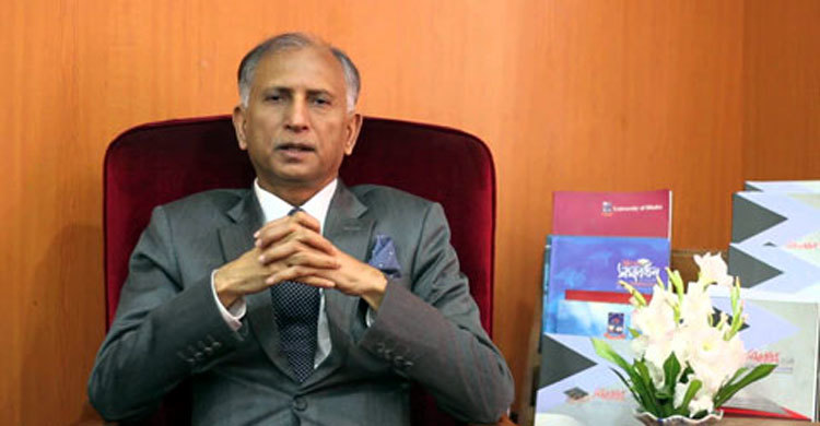 ঢাবি উপাচার্যের কার্যালয় ঘেরাও