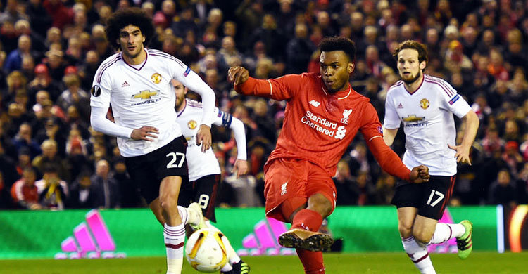 ম্যানইউকে হারিয়ে কোয়ার্টারের পথে লিভারপুল