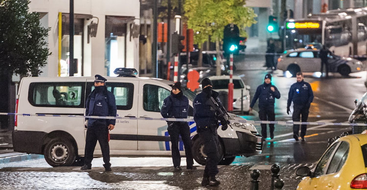 ইউরোপে ব্যাপক ধরপাকড়, প্যারিসে হামলার পরিকল্পনা নস্যাৎ