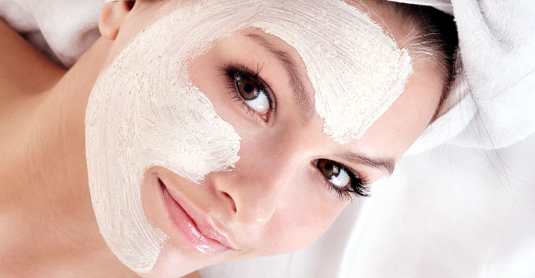 রূপচর্চায় দুটি ফেসমাস্ক