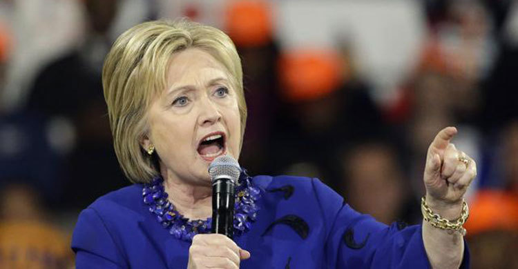 ট্রাম্পকে আতঙ্কজনক বললেন হিলারি